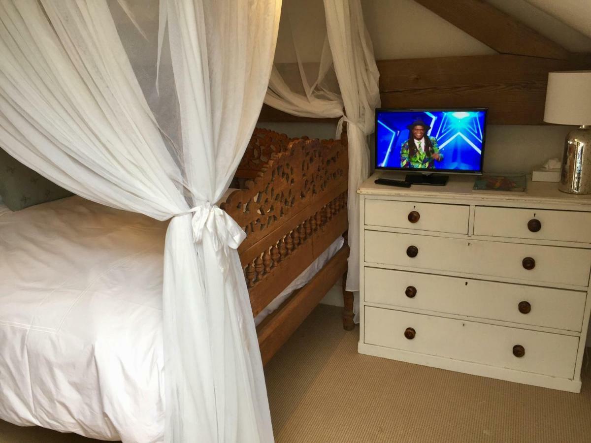Mulberry Barn Bed & Breakfast *